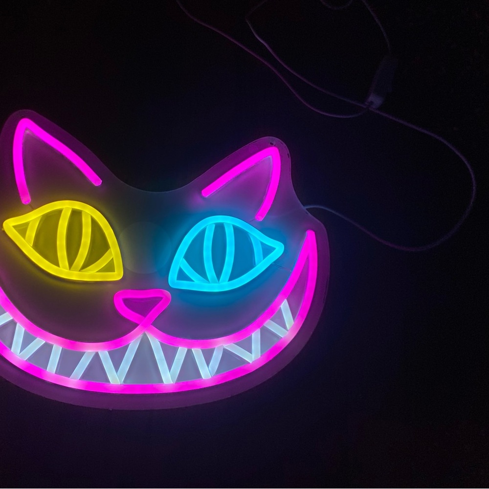 Neon Cat Face LED Wall Sign